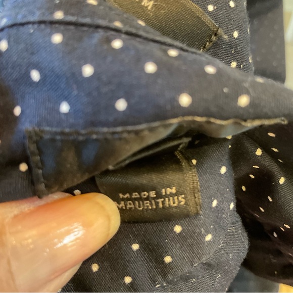 J Crew 100% Cotton Shirt, Men’s Shirt but look how good it looks on a lady! Sz M - Picture 8 of 12